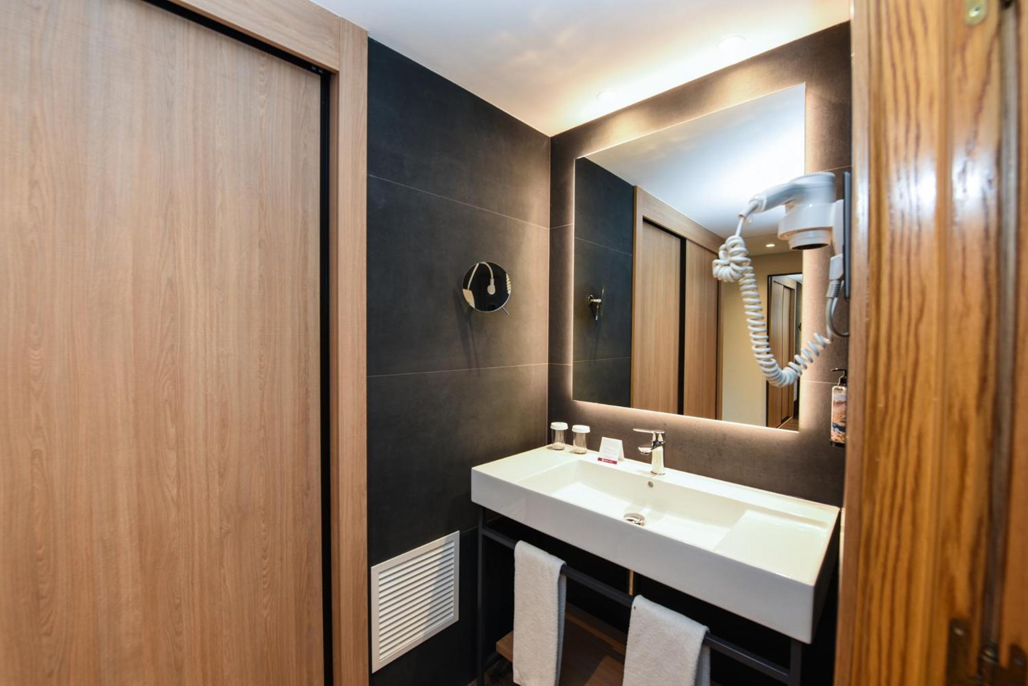 Sommos Hotel Benasque Spa Εξωτερικό φωτογραφία